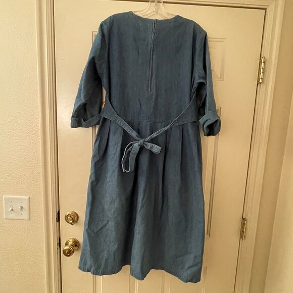 Vintage Denim Jean Dress | Classic 90s Button-Up Midi Dress | Retro Chic - Picture 6 of 6